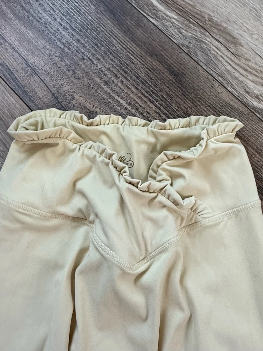 V Waist Ruffle Trim Leggings with Ankle Bows